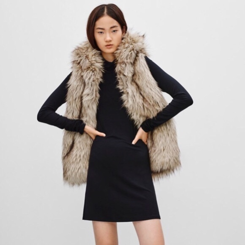 Aritzia Sunday Best Ovid Faux Fur Vest